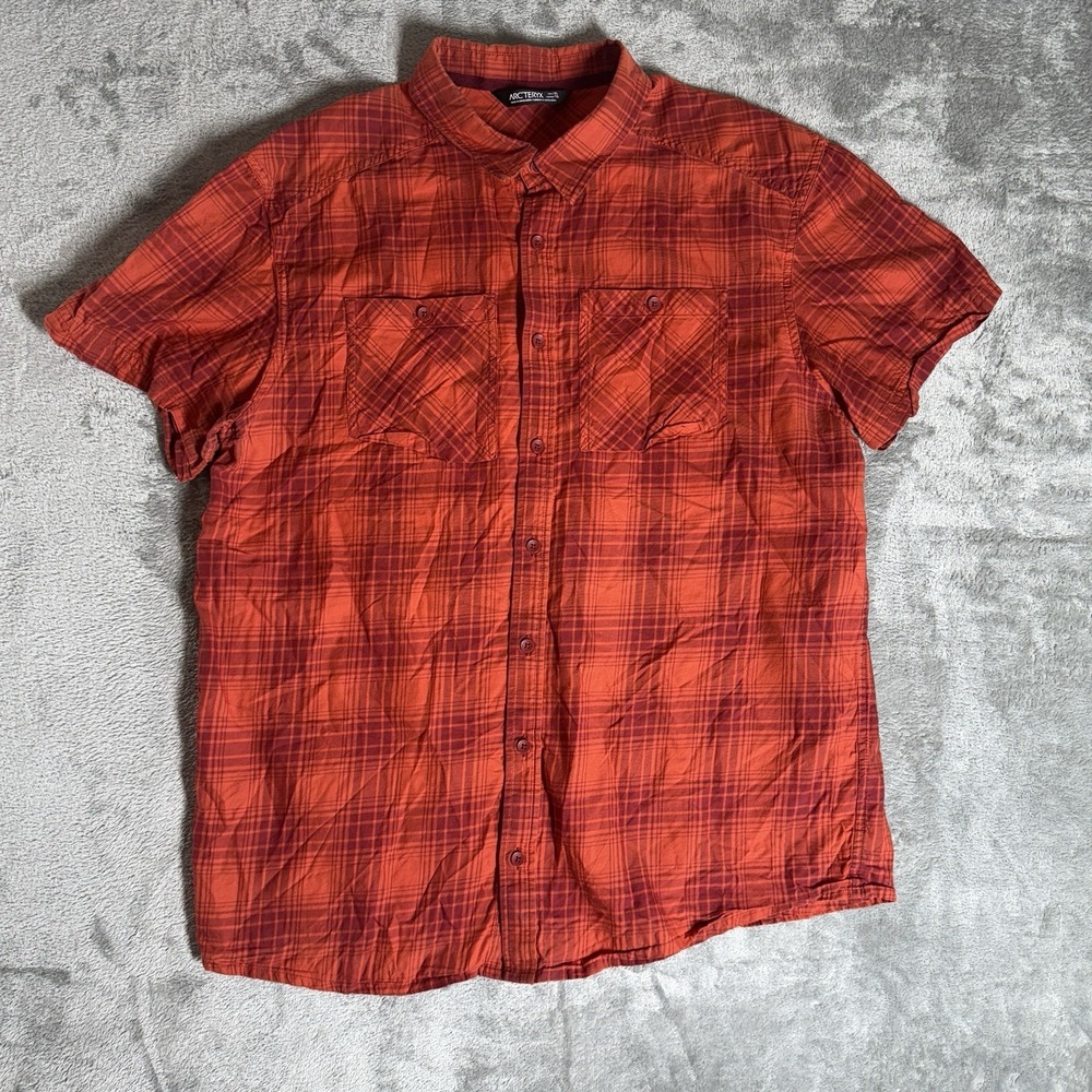 Arc'teryx Men's Button Up Short Sleeve Shirt Size XL Plaid Orange Red